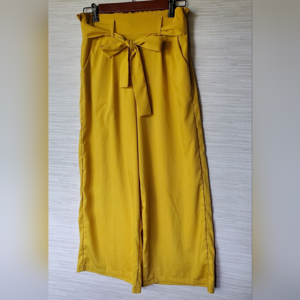 Yellow High Rise Wide Leg Paperbag Cropped Pants With Tie Belt Size Medium - Picture 3 of 10